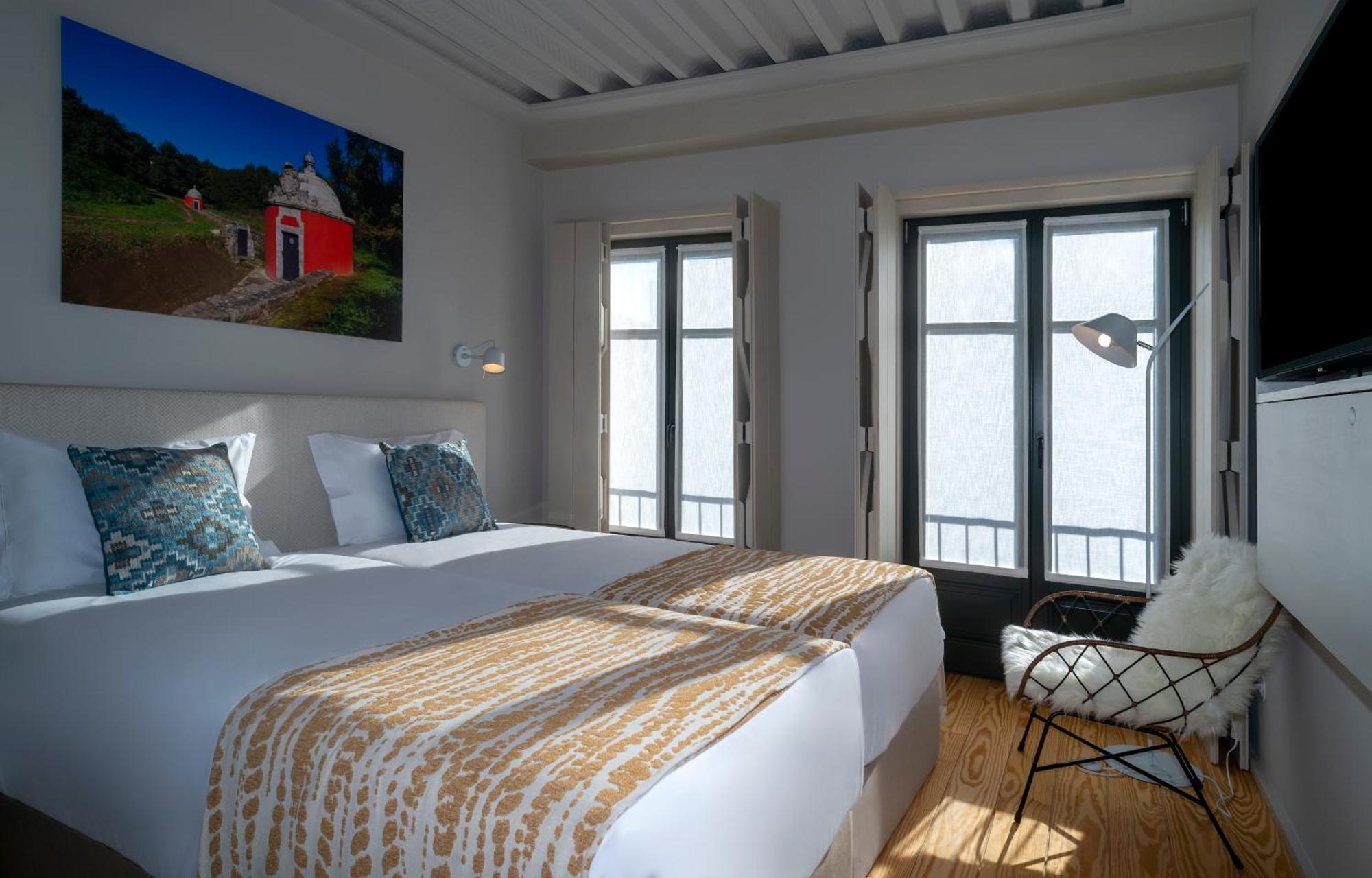 Deluxe Twin Room Balcony