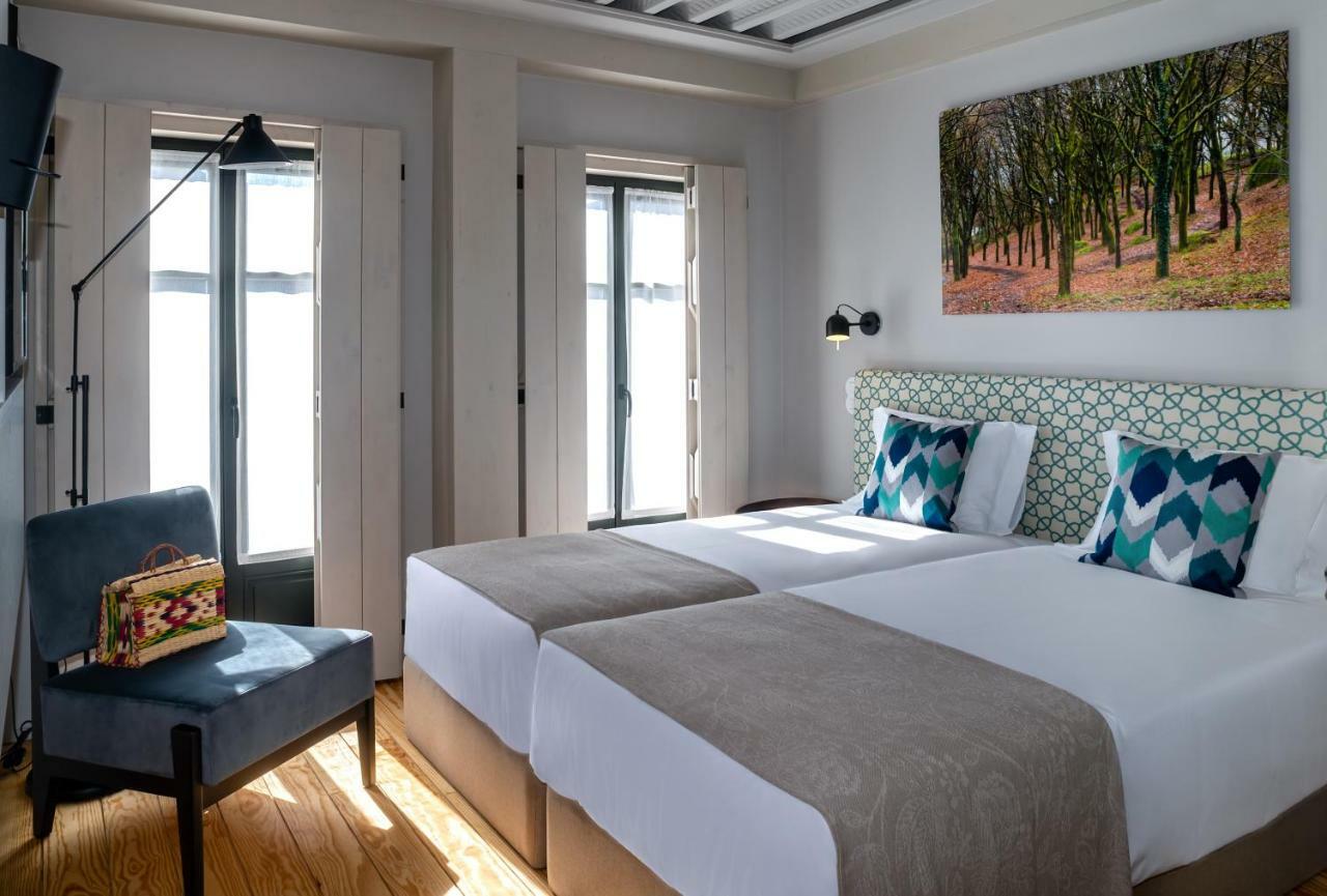 Deluxe Twin Room Balcony